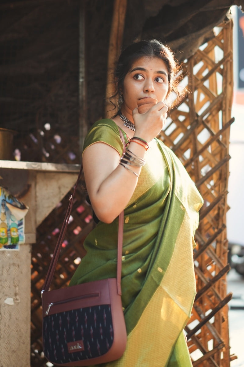 Prettiest Green Cotton Silk Saree With Gorgeous Blouse Piece
