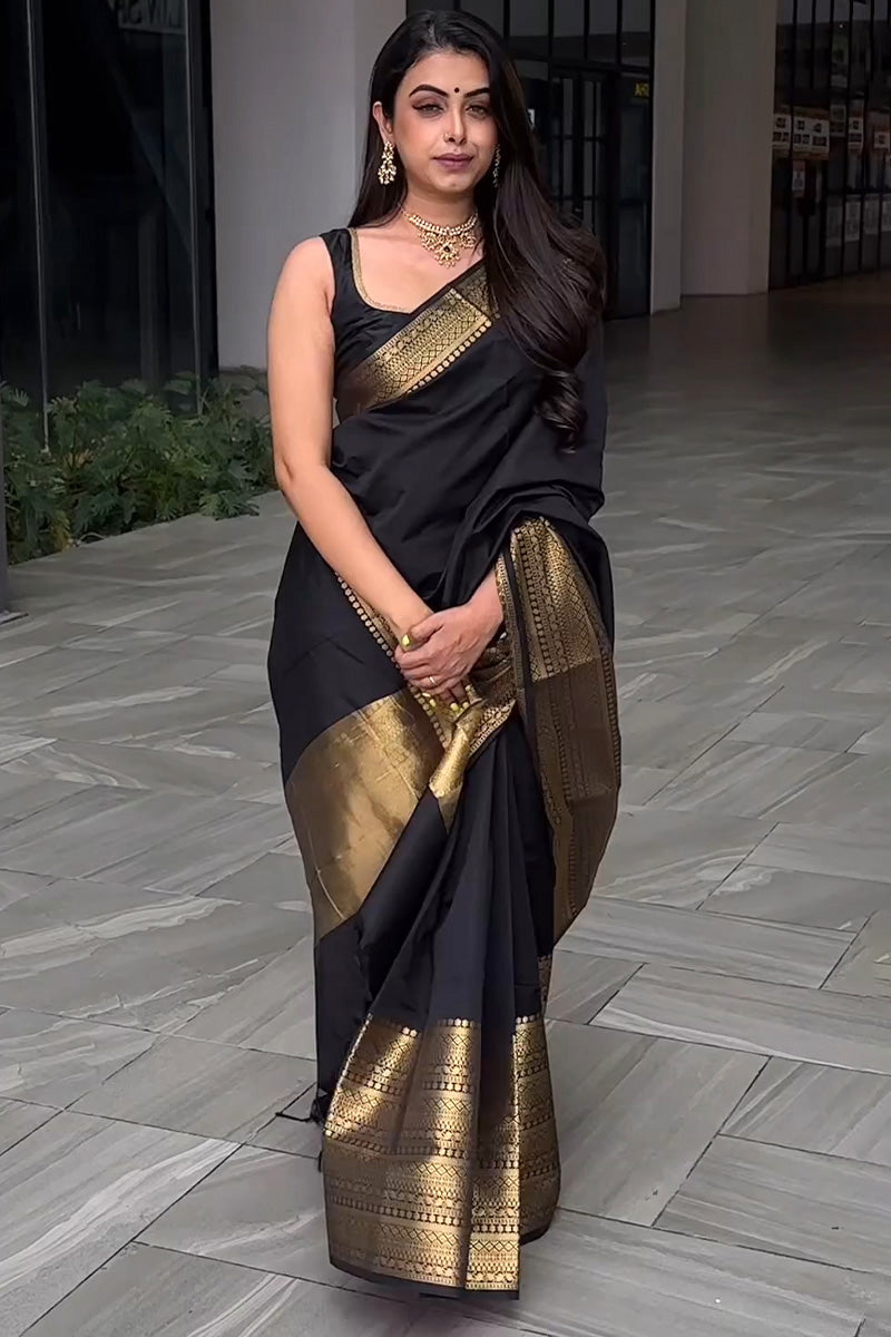 Imbrication Black Soft Silk Saree With Exuberant Blouse Piece