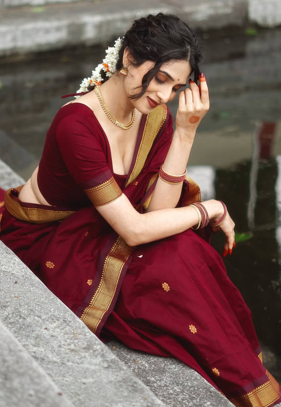 Glowing Maroon Soft Silk Saree With Amazing Blouse Piece