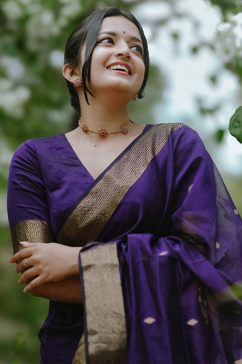 Luminous Purple Cotton Silk Saree With Sonorous Blouse Piece