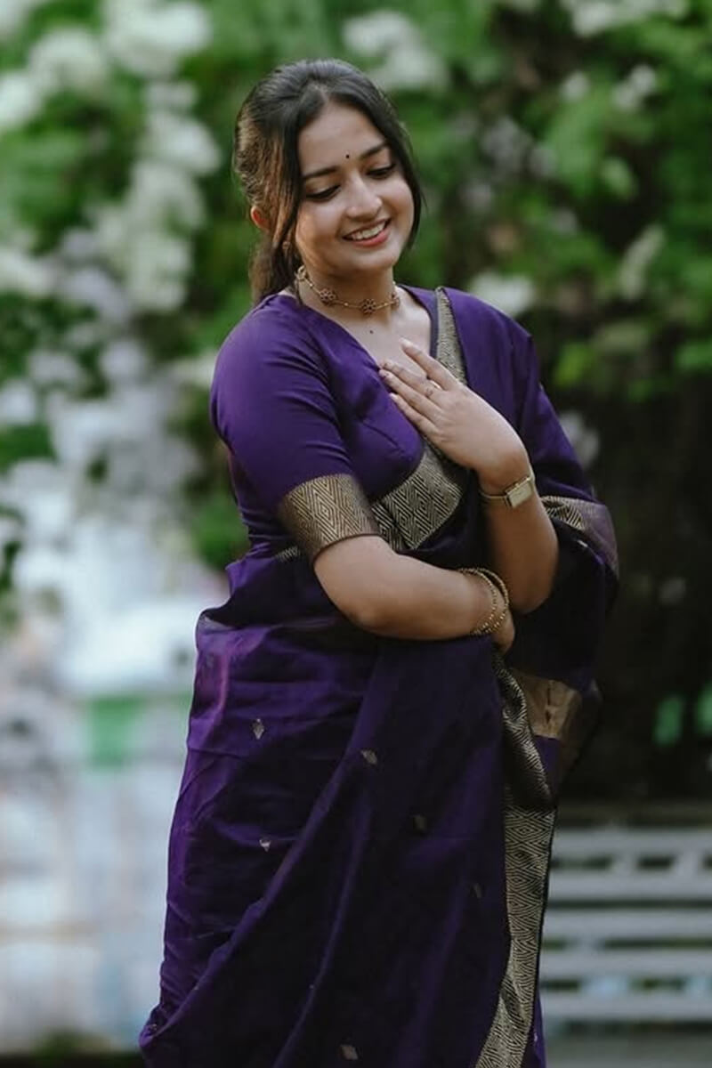 Luminous Purple Cotton Silk Saree With Sonorous Blouse Piece