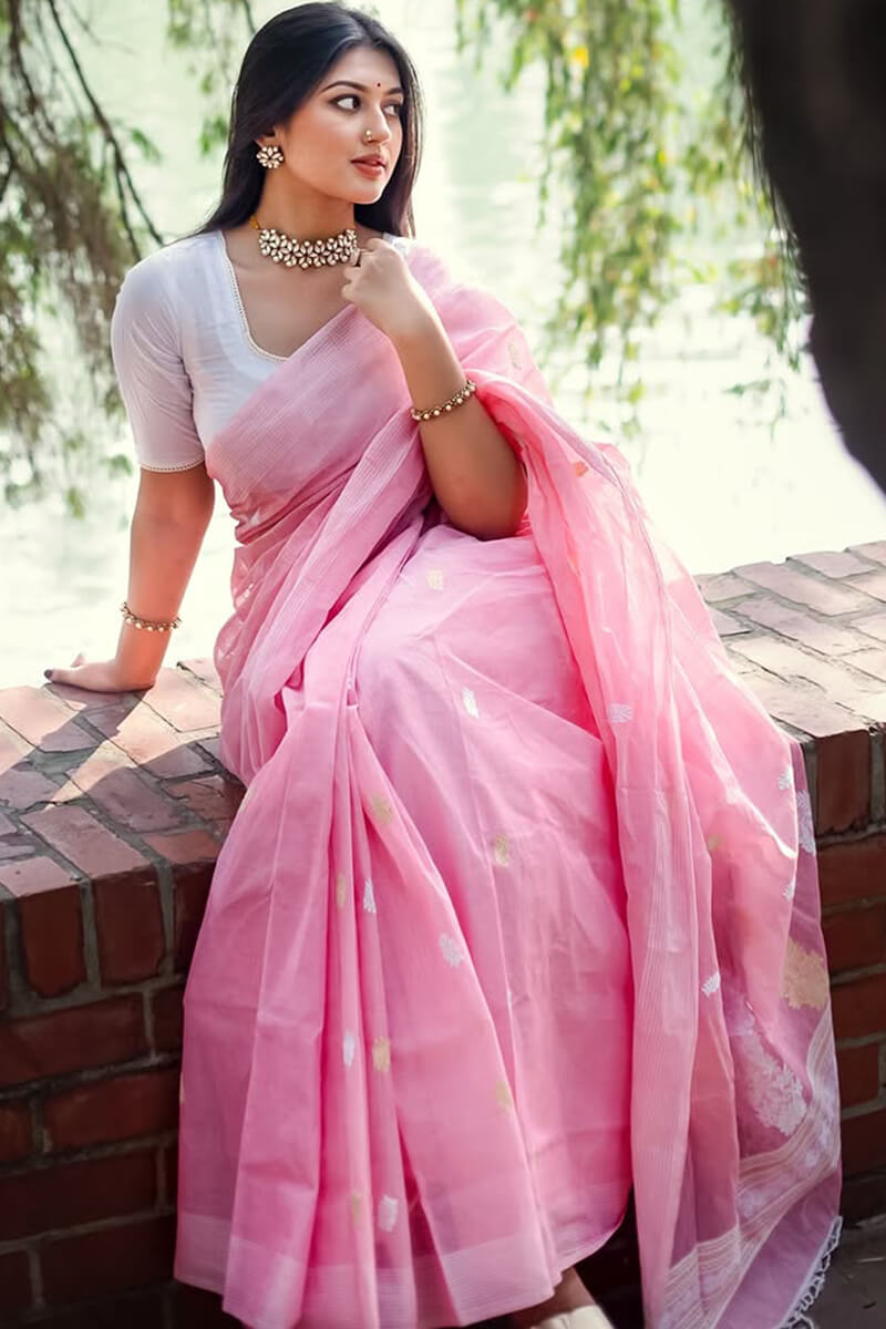 Pulsating Pink Cotton Silk Saree With Luxuriant Blouse Piece