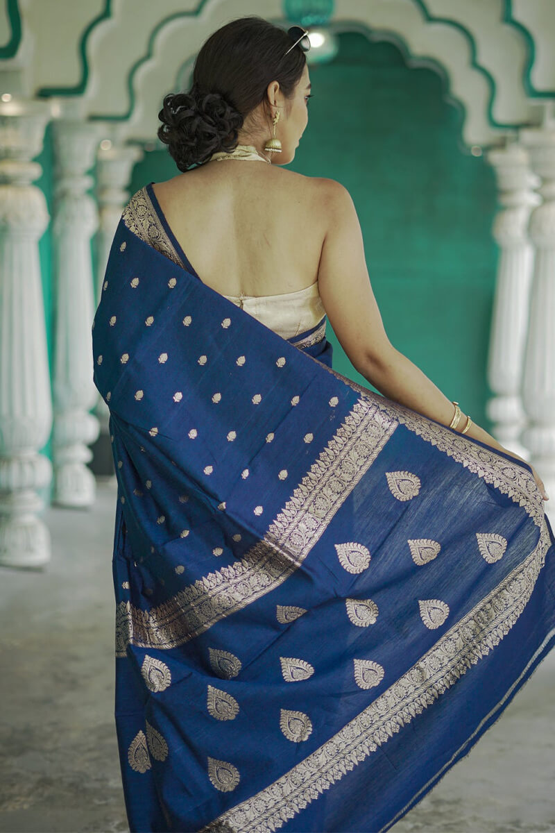 Lissome Blue Linen Silk Saree With Gratifying Blouse Piece