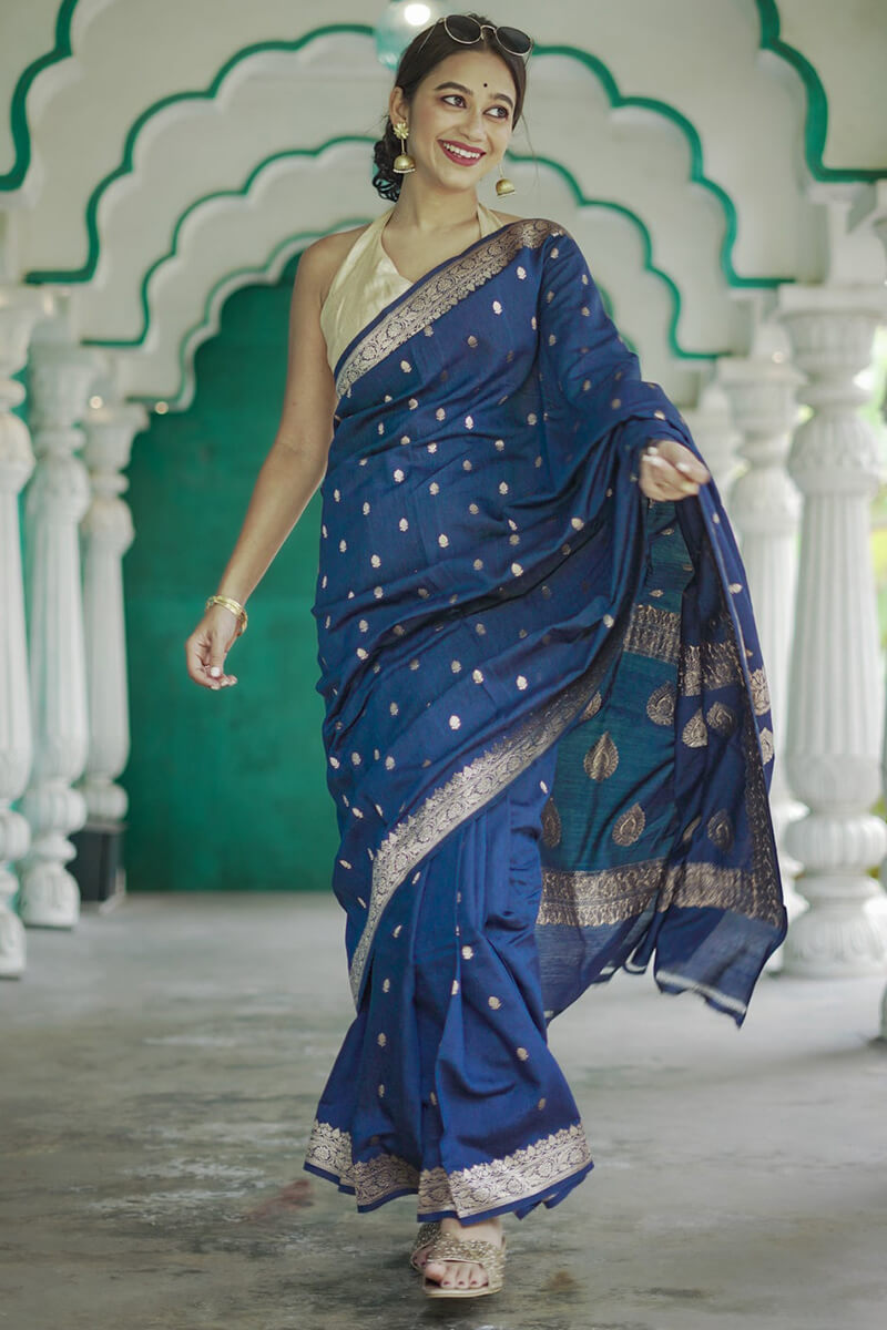Lissome Blue Linen Silk Saree With Gratifying Blouse Piece