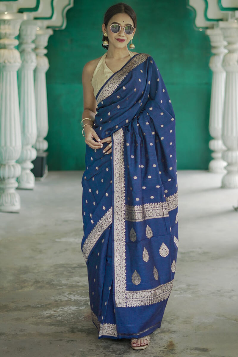 Lissome Blue Linen Silk Saree With Gratifying Blouse Piece