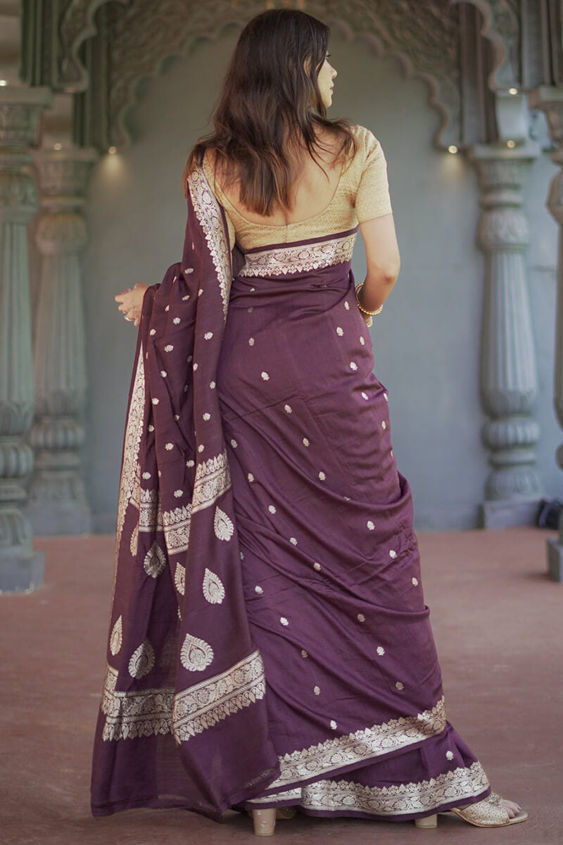 Exemplary Wine Linen Silk Saree With Seraphic Blouse Piece