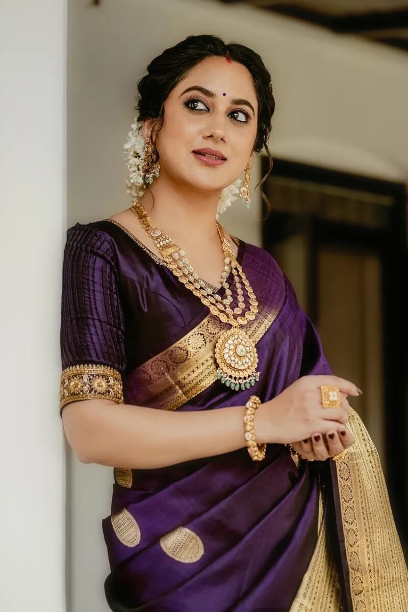 Woebegone Purple Soft Banarasi Silk Saree With Prodigal Blouse Piece