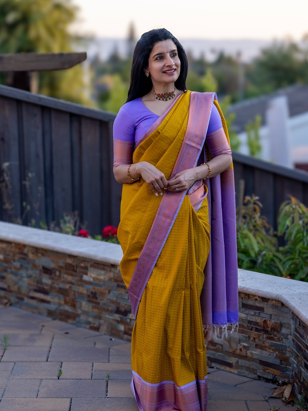 Piquant Yellow Soft Silk Saree With Inimitable Blouse Piece