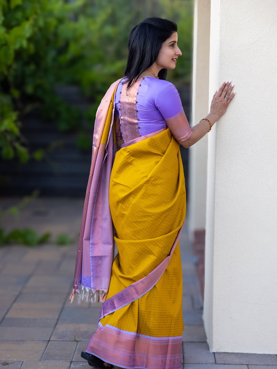 Piquant Yellow Soft Silk Saree With Inimitable Blouse Piece