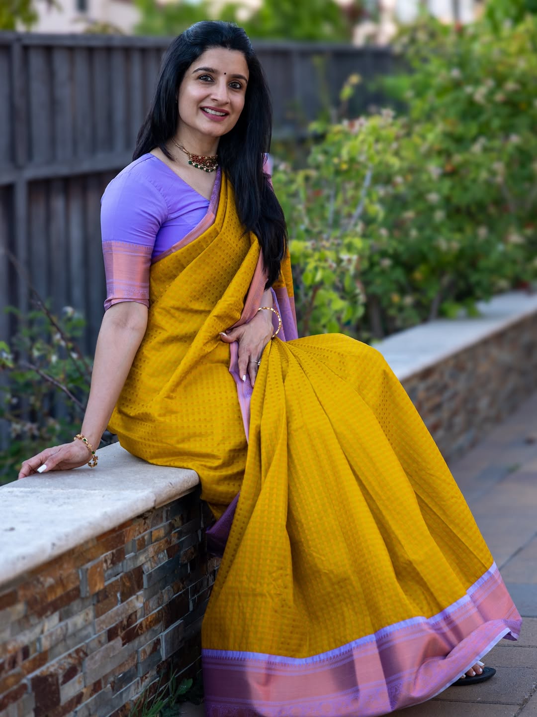 Piquant Yellow Soft Silk Saree With Inimitable Blouse Piece
