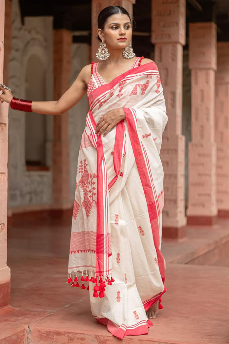 Felicitous Off White Cotton Silk Saree With Conflate Blouse Piece