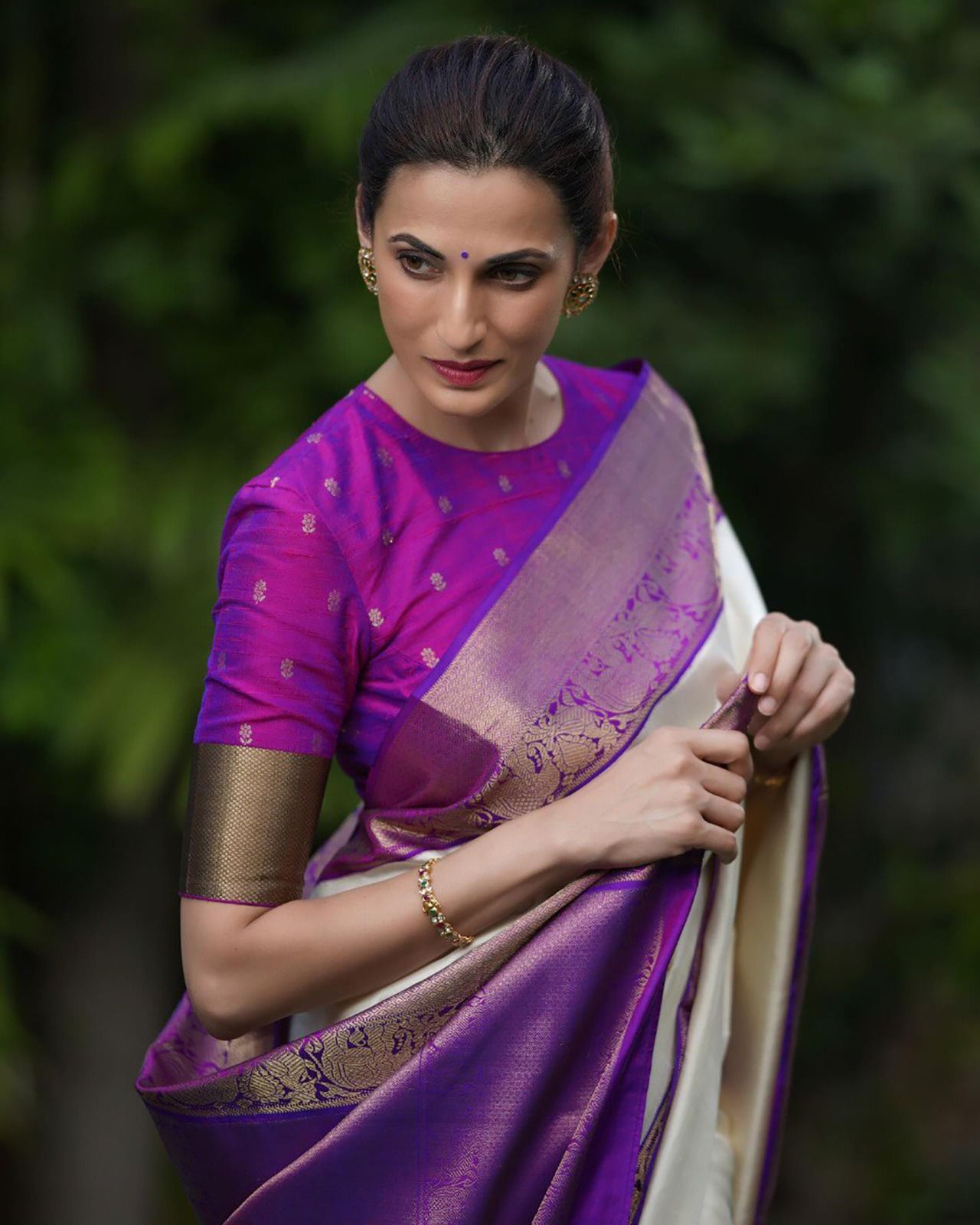 Excellent Beige Soft Silk Saree With Lassitude Blouse Piece