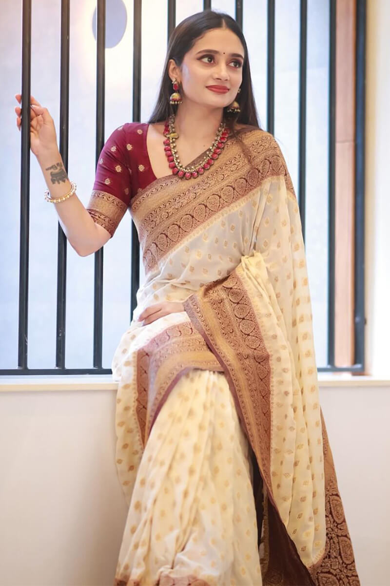 Unequalled Beige Soft Silk Saree With Ravishing Blouse Piece