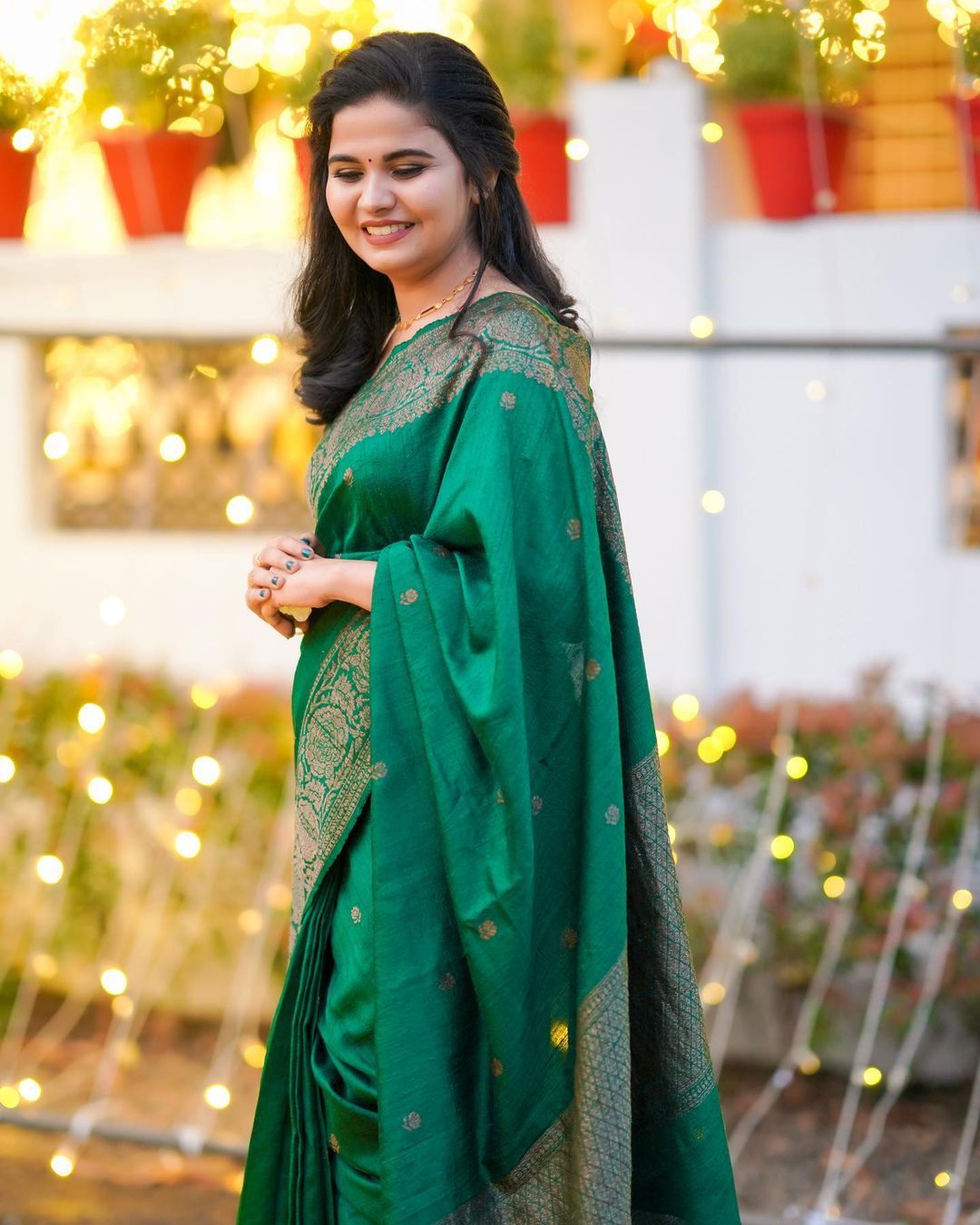 Mellifluous Green Soft Banarasi Silk Saree with Conflate Blouse Piece