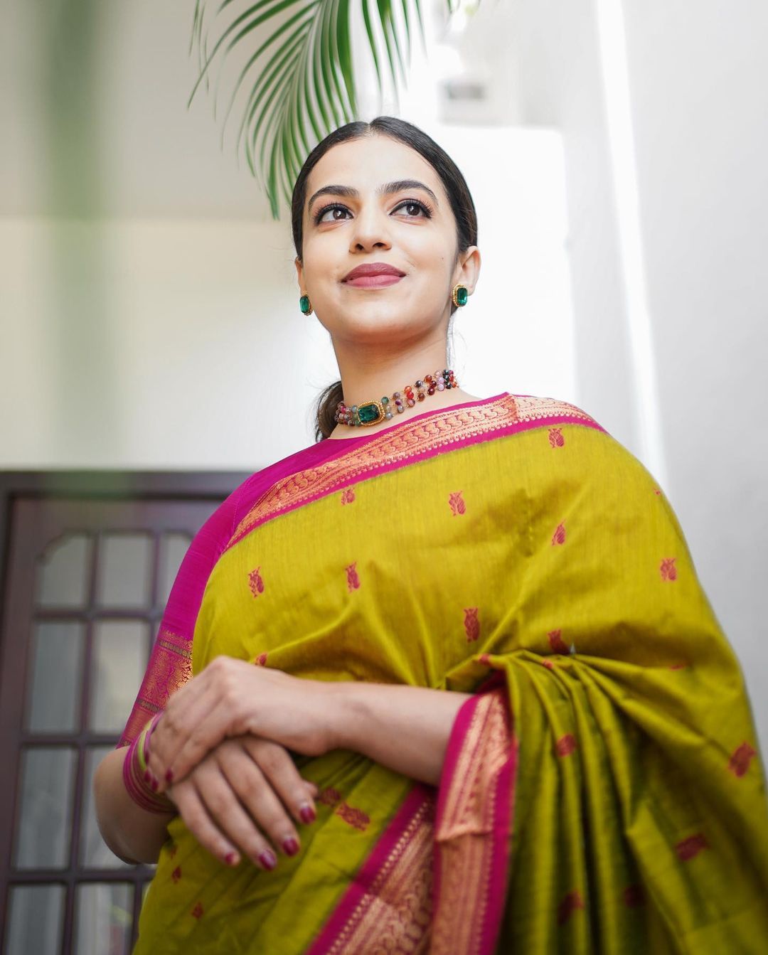 Pulsating Mustard Soft Silk Saree With Felicitous Blouse Piece
