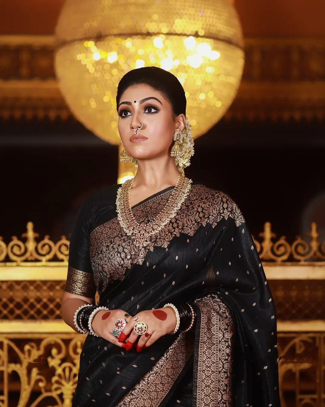 Deserving Black Soft Silk Saree With Staggering Blouse Piece