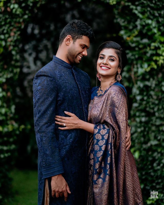 Palimpsest Navy Blue Soft Banarasi Silk Saree With Desultory Blouse Piece