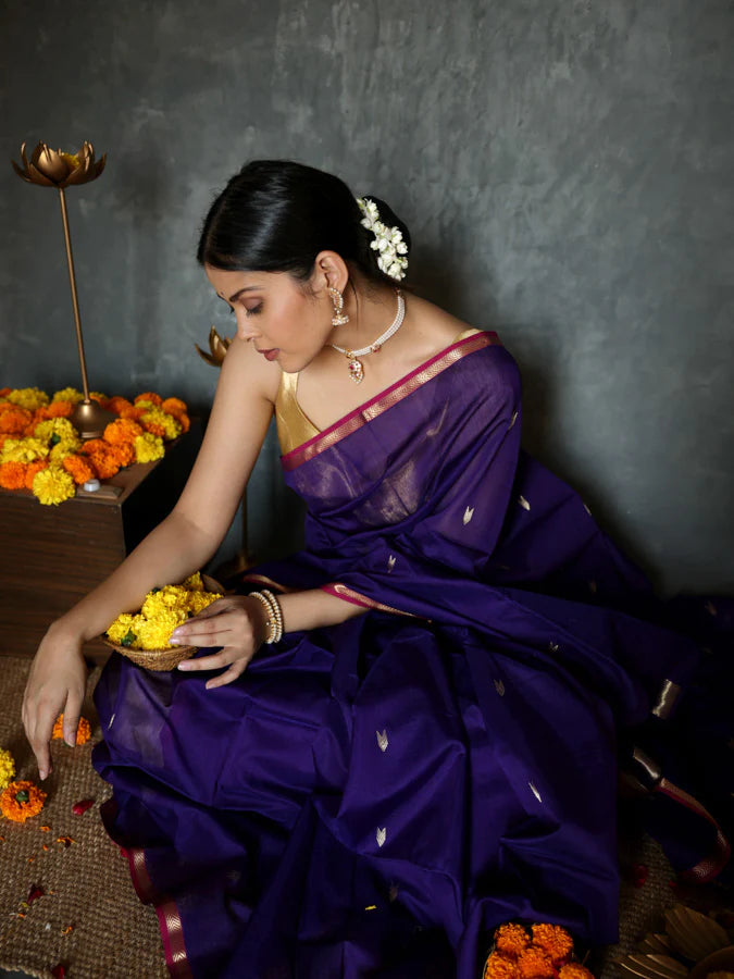 Quintessential Navy Blue Cotton Silk Saree With Resonant Blouse Piece