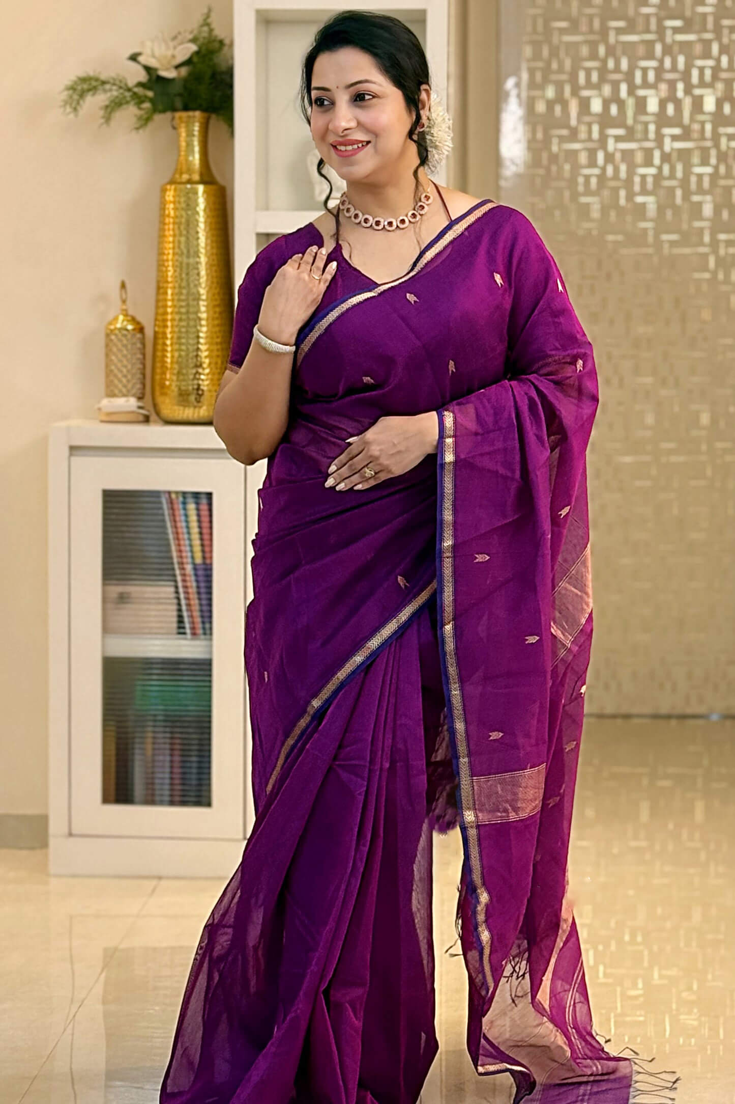 Tempting Purple Cotton Silk Saree With Evocative Blouse Piece
