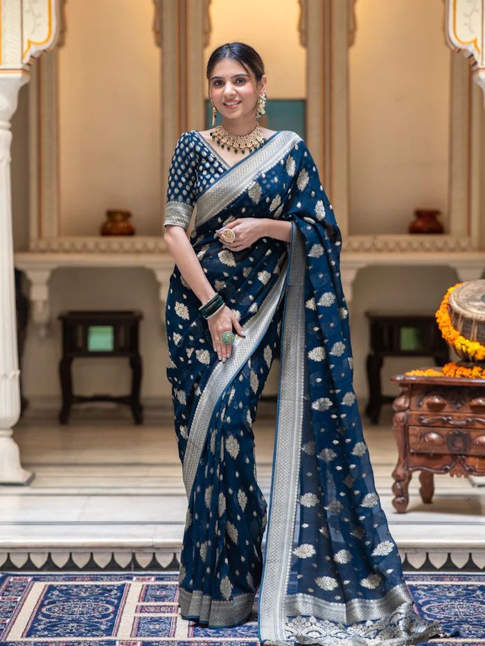 Tempting Navy Blue Soft Banarasi Silk Saree With Unequalled Blouse Piece