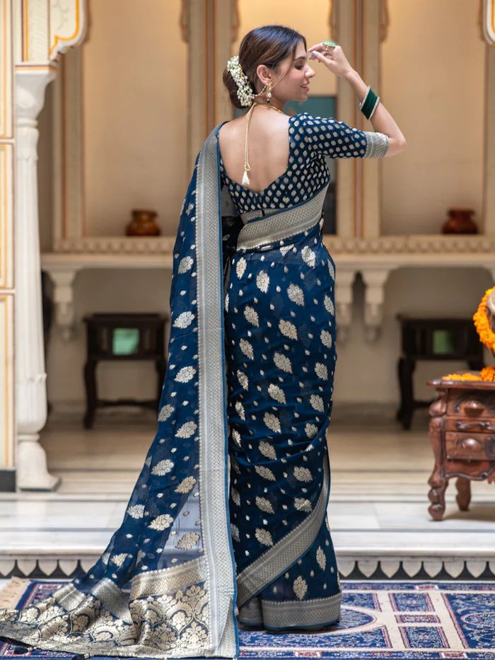 Tempting Navy Blue Soft Banarasi Silk Saree With Unequalled Blouse Piece