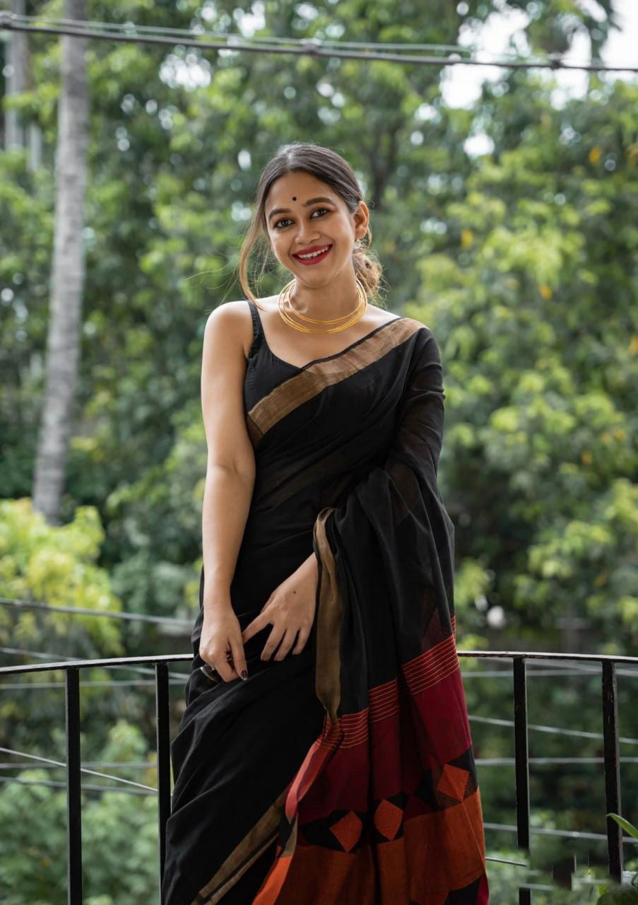 Skinny Black Cotton Silk Saree With Super extravagant  Blouse Piece