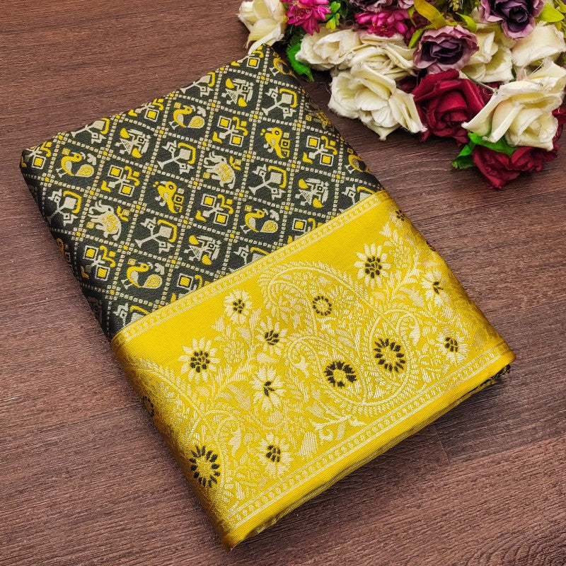 Magnetic Black Soft Silk Saree With Bewitching Blouse Piece