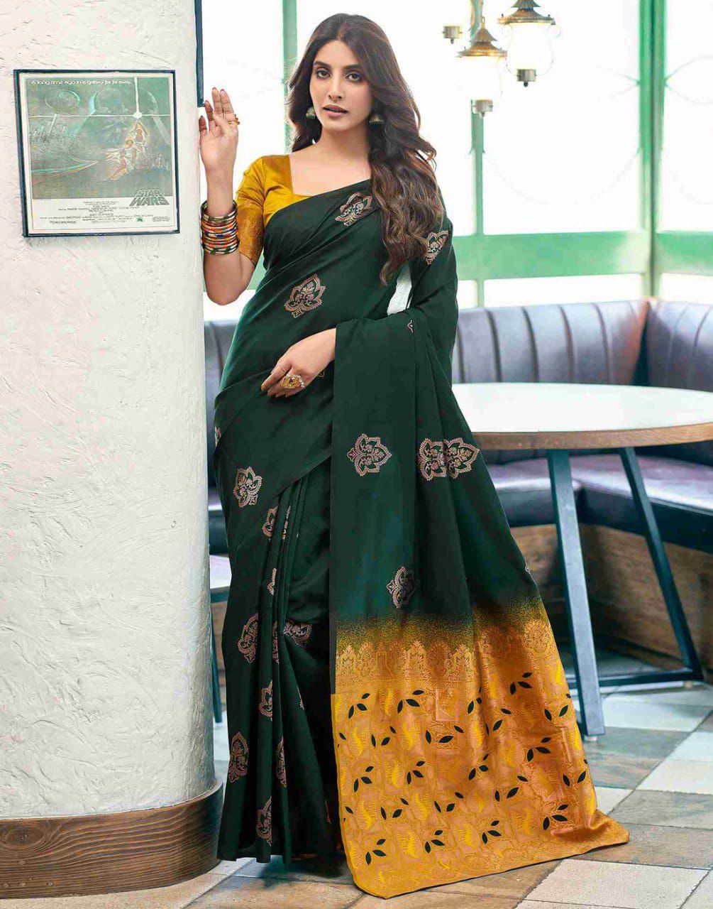 Divine Dark Green Soft Silk Saree With Preferable Blouse Piece