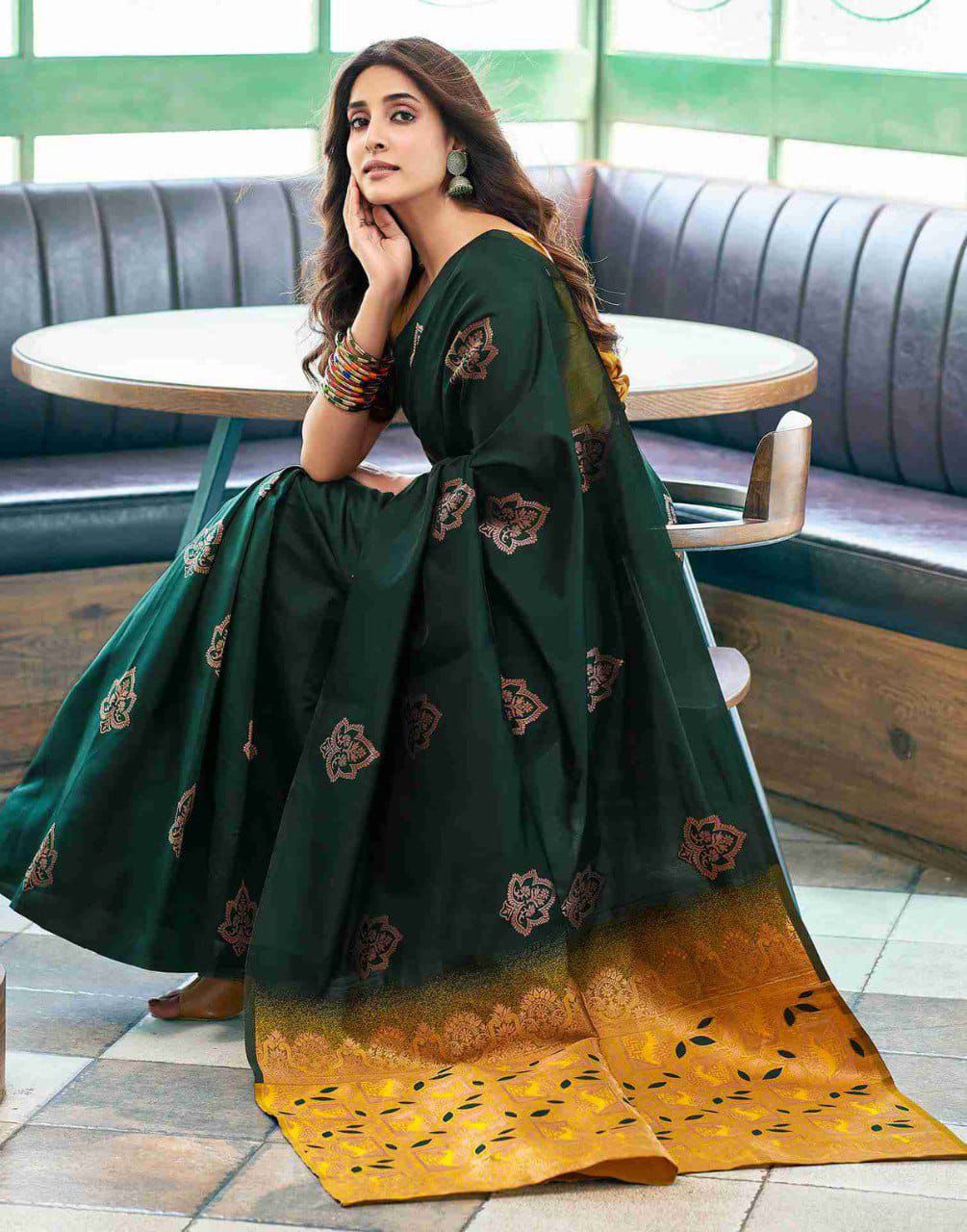 Divine Dark Green Soft Silk Saree With Preferable Blouse Piece