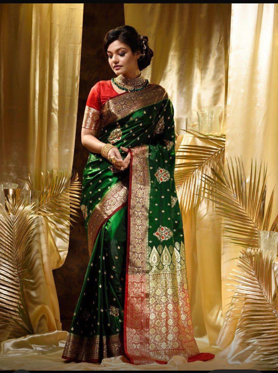 Trendy Dark Green Soft Silk Saree With Charismatic Blouse Piece