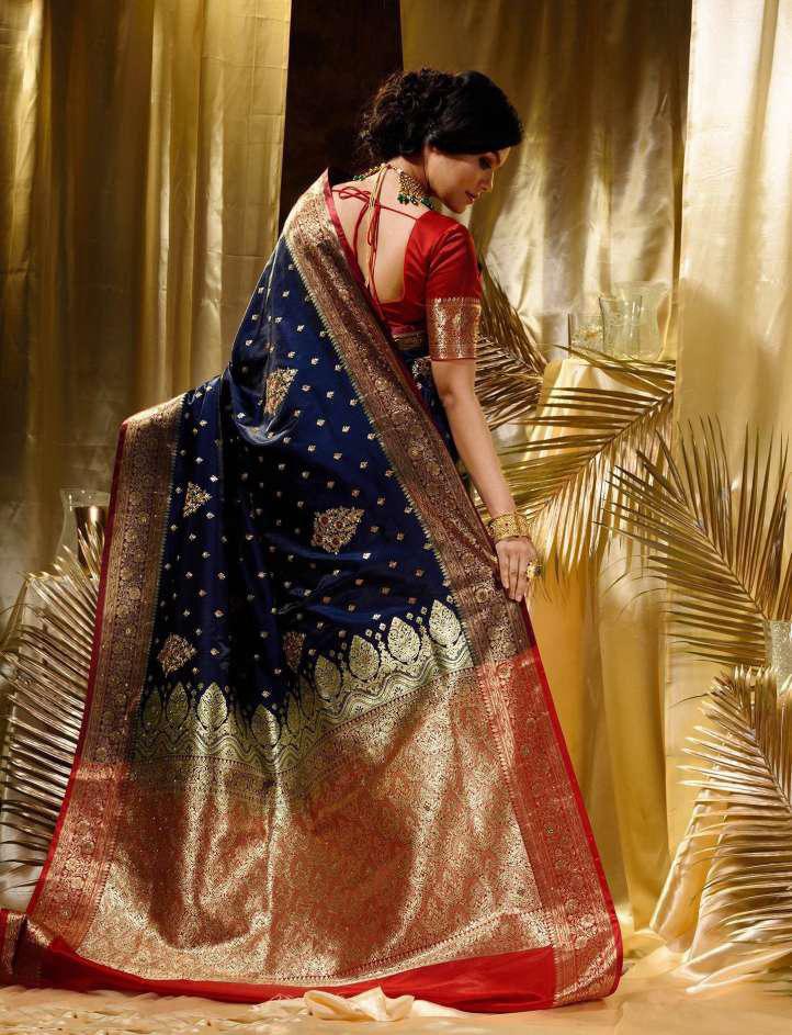 Appealing Navy Blue Soft Silk Saree With Gleaming Blouse Piece