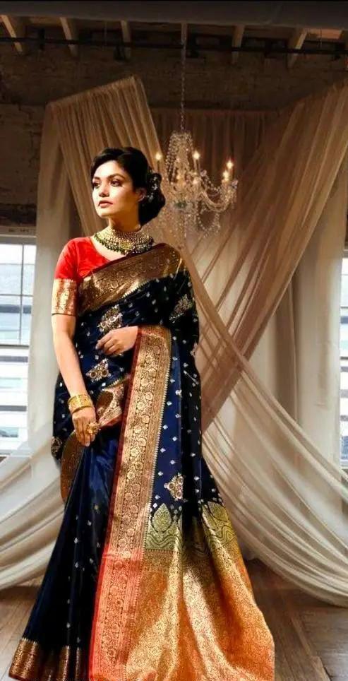 Appealing Navy Blue Soft Silk Saree With Gleaming Blouse Piece
