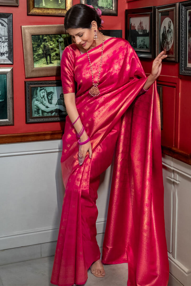 Beauteous Dark Pink Soft Silk Saree With Ebullience Blouse Piece