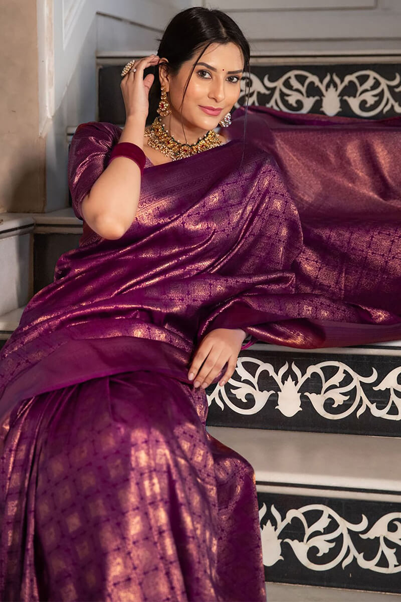 Charismatic Purple Soft Silk Saree With Effulgent Blouse Piece