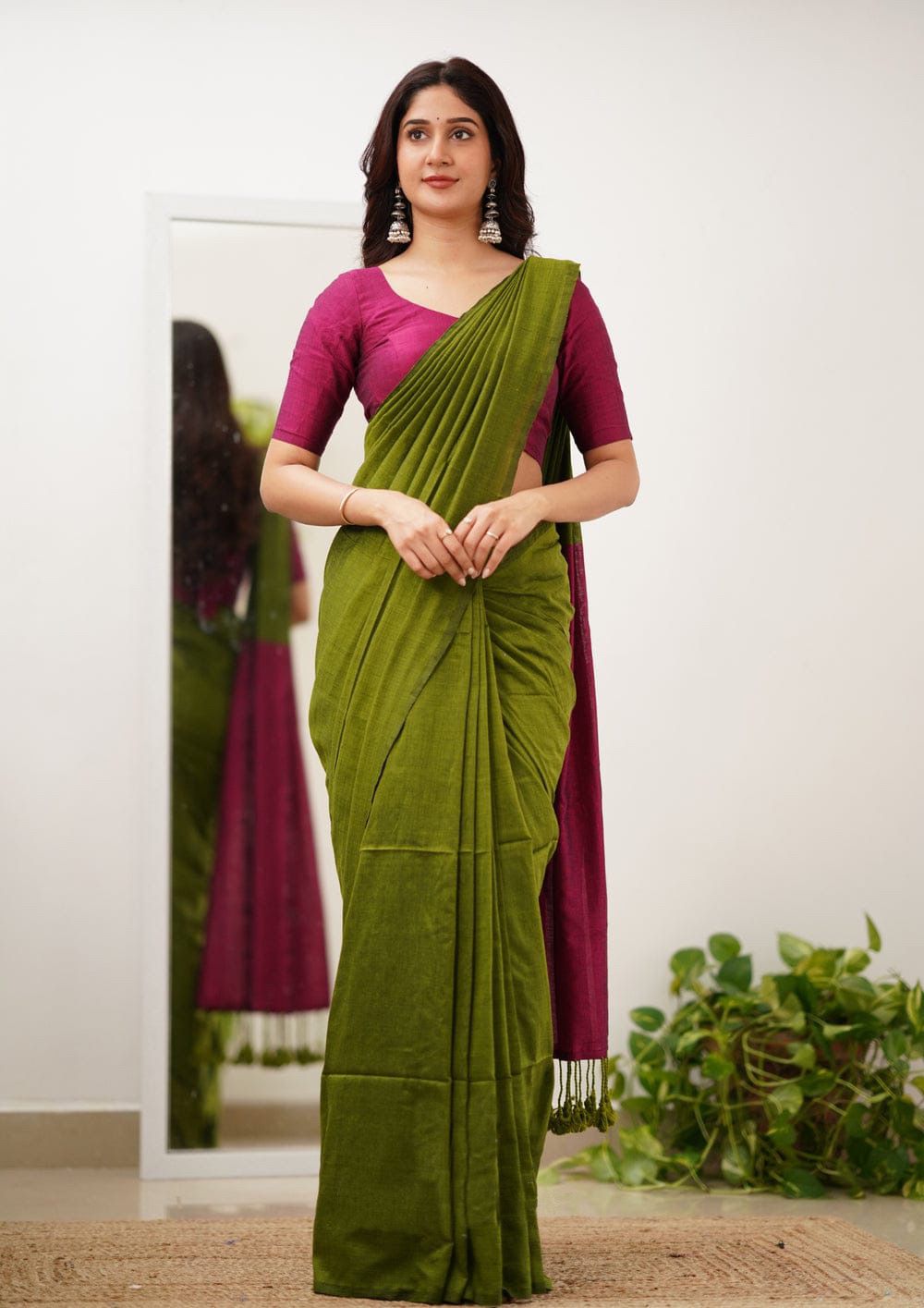 Marvellous Green Cotton Silk Saree With Arresting Blouse Piece