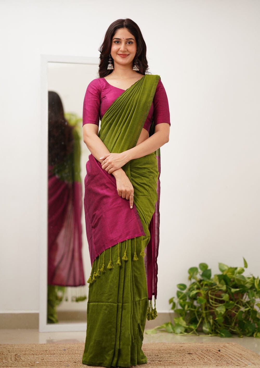 Marvellous Green Cotton Silk Saree With Arresting Blouse Piece