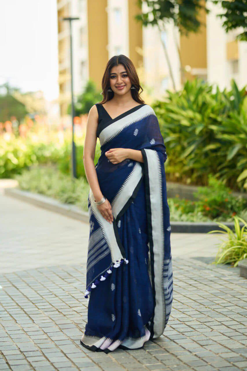 Elaborate Navy Blue Cotton Silk Saree With Ravishing Blouse Piece