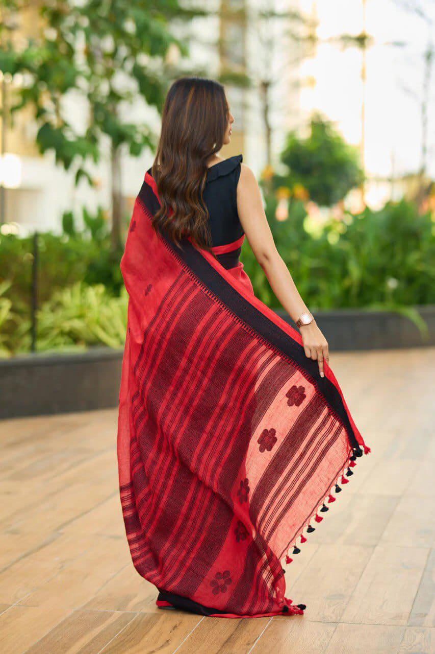 Scrupulous Red Cotton Silk Saree With Glittering Blouse Piece