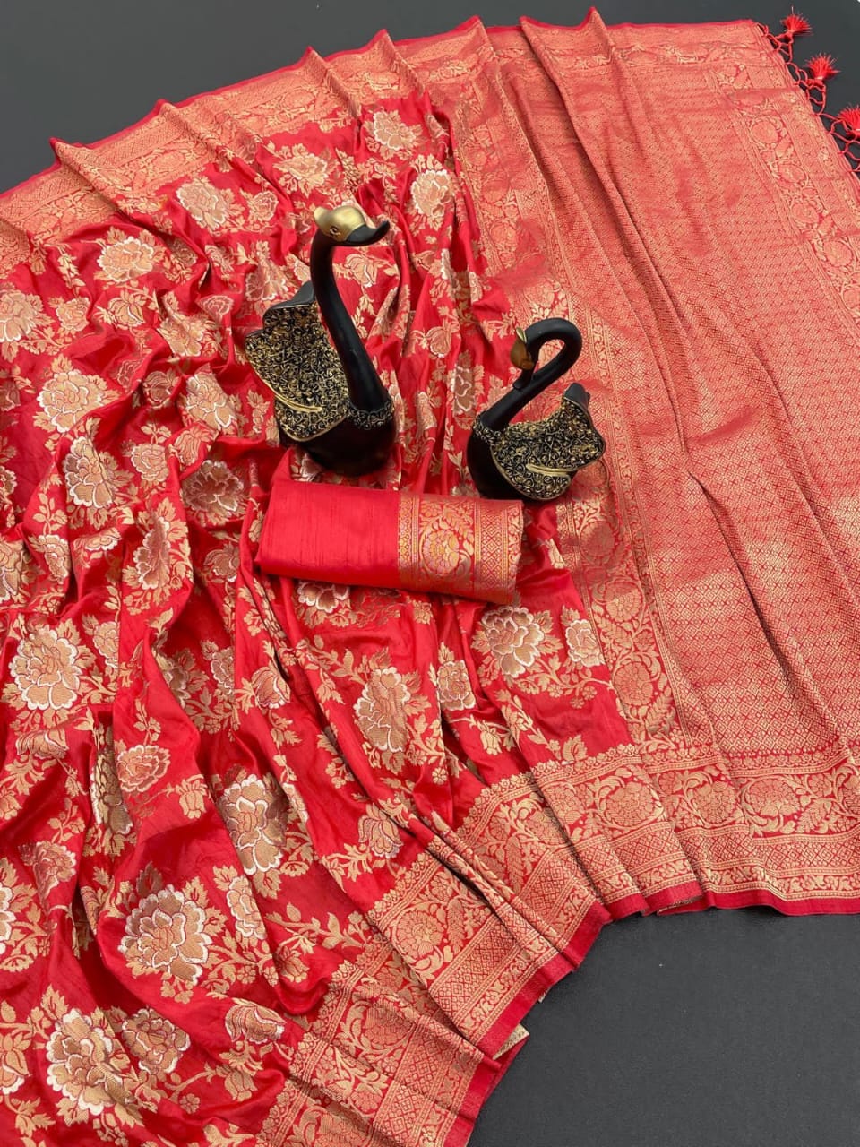 Elision Red Soft Soft Banarasi Silk With Classy Blouse Piece