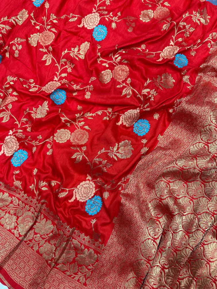 Glittering Red Soft Banarasi Silk Saree With Ornate Blouse Piece