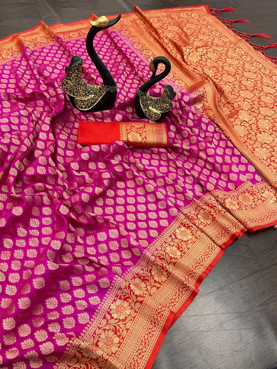 Deserving Dark Pink Soft Banarasi Silk Saree With Fantabulous Blouse Piece