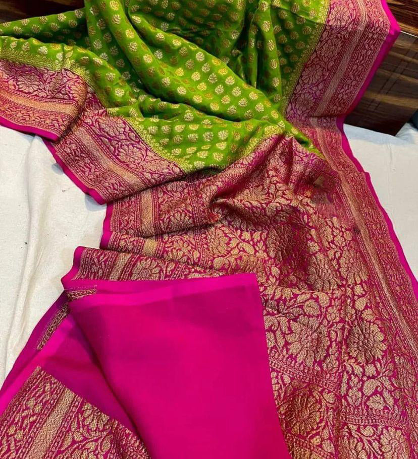 Rhapsodic Perrot Soft Banarasi Silk Saree With Chatoyant Blouse Piece