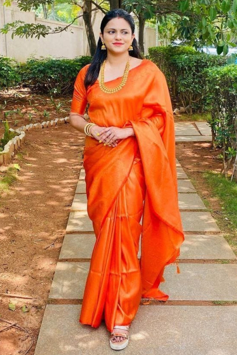 Ravishing Orange Kanjivaram Silk Saree With Unequalled Blouse Piece