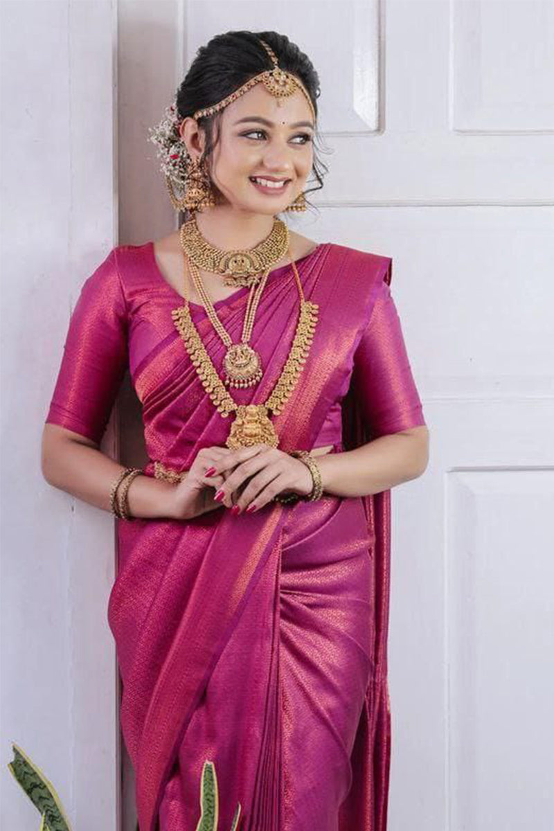 Arresting Purple Kanjivaram Silk Saree With Tremendous Blouse Piece