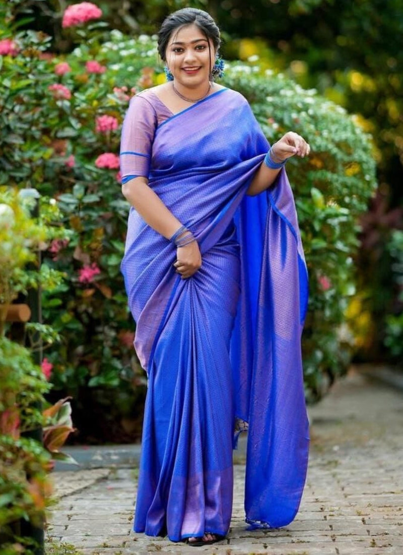 Piquant Royal Blue Kanjivaram Silk Saree With Traditional Blouse Piece