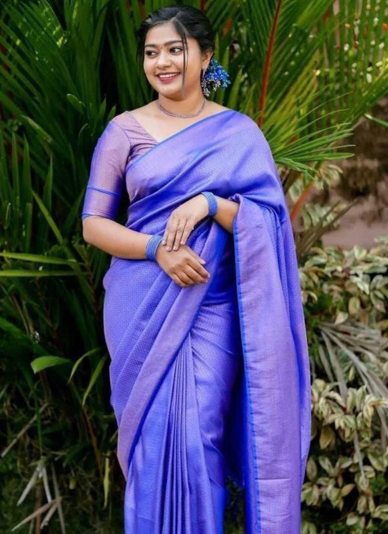 Piquant Royal Blue Kanjivaram Silk Saree With Traditional Blouse Piece