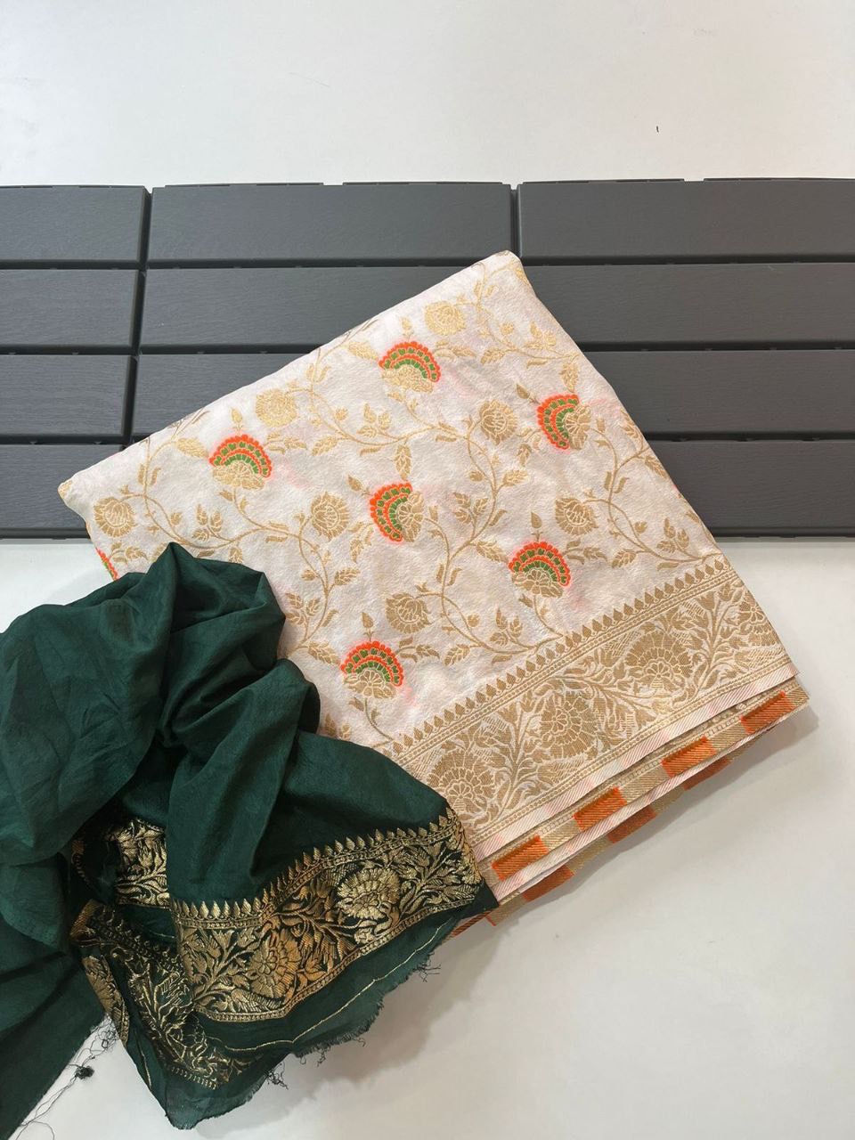 Phenomenal Off White Soft Banarasi Silk Saree With Scrumptious Blouse Piece