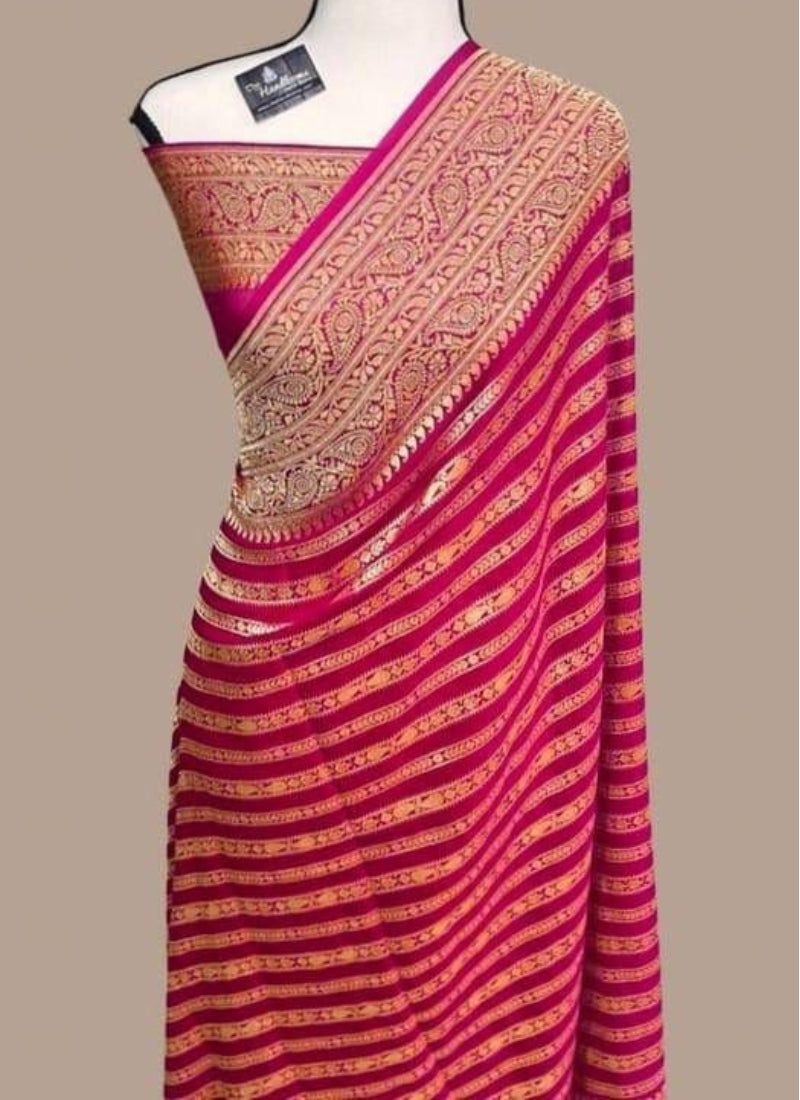 Alluring Dark Pink Soft Banarasi Silk Saree With Confounding Blouse Piece