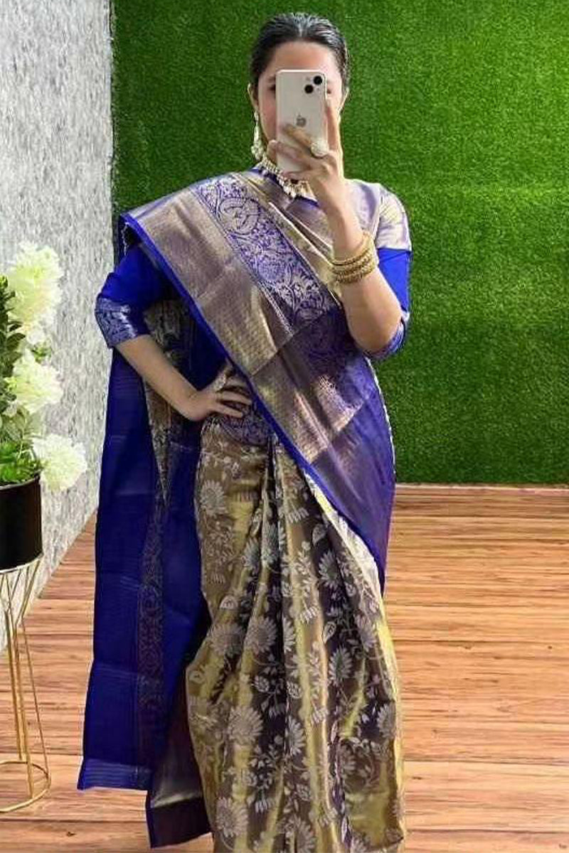 Sempiternal Royal Blue Kanjivaram Silk Saree With Staring Blouse Piece