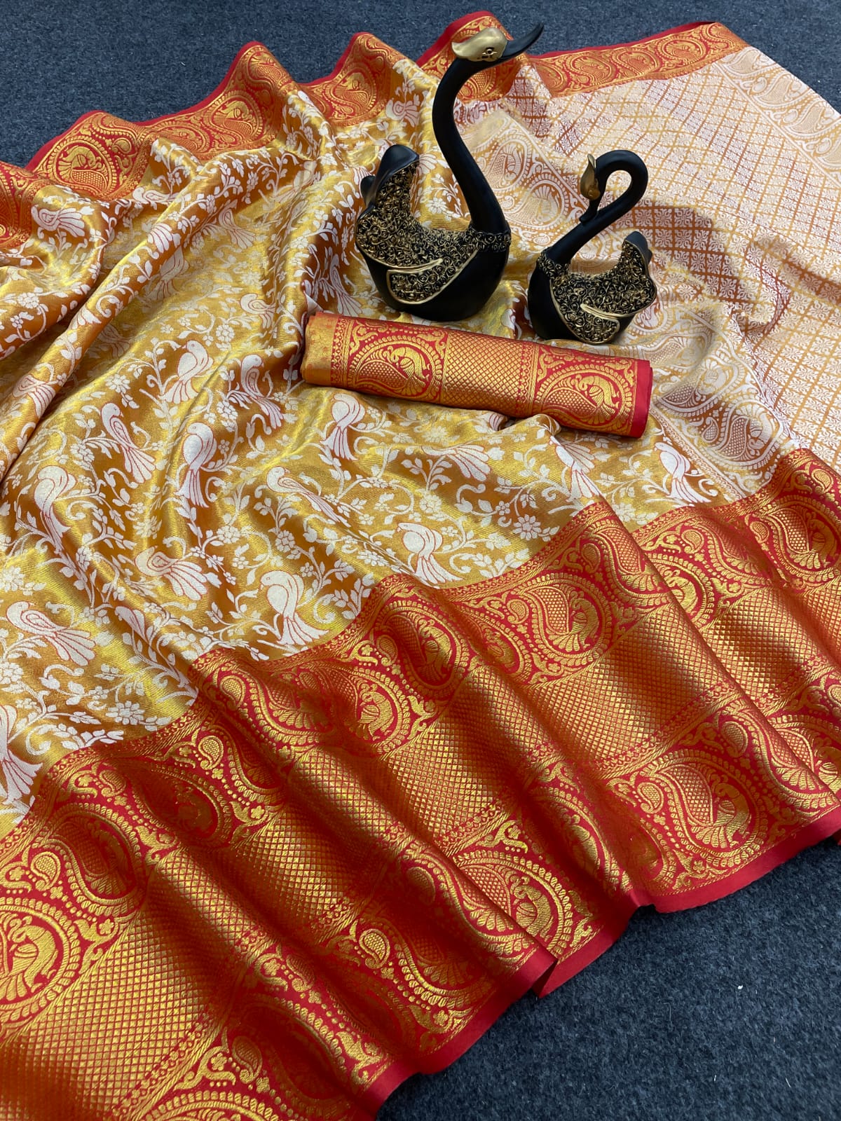 Capricious Red Kanjivaram Silk Saree With Confounding Blouse Piece